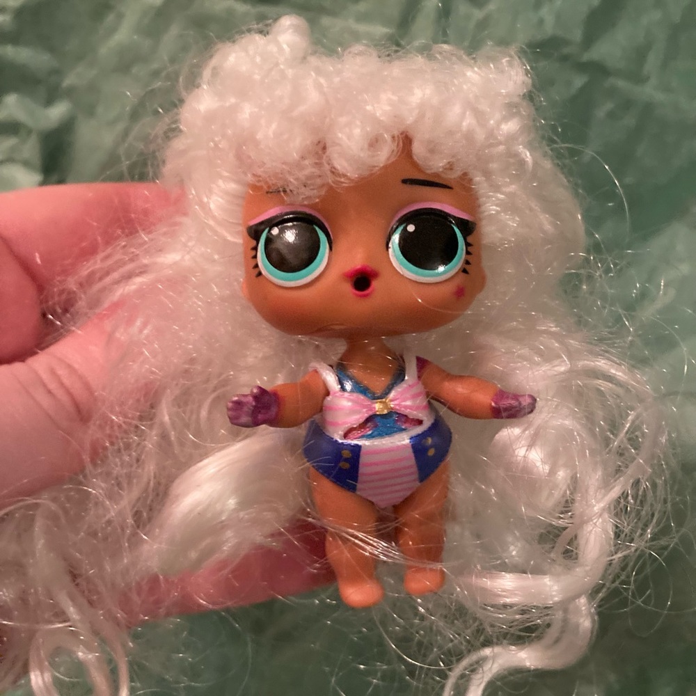 B1G2 - Curly Bangs LOL Surprise - Buy 1, Get 2 FREE